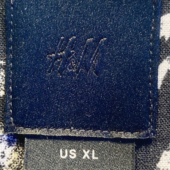 H&M SZ XL Black & White button front longer length shirt neutral comfy office - Picture 6 of 8